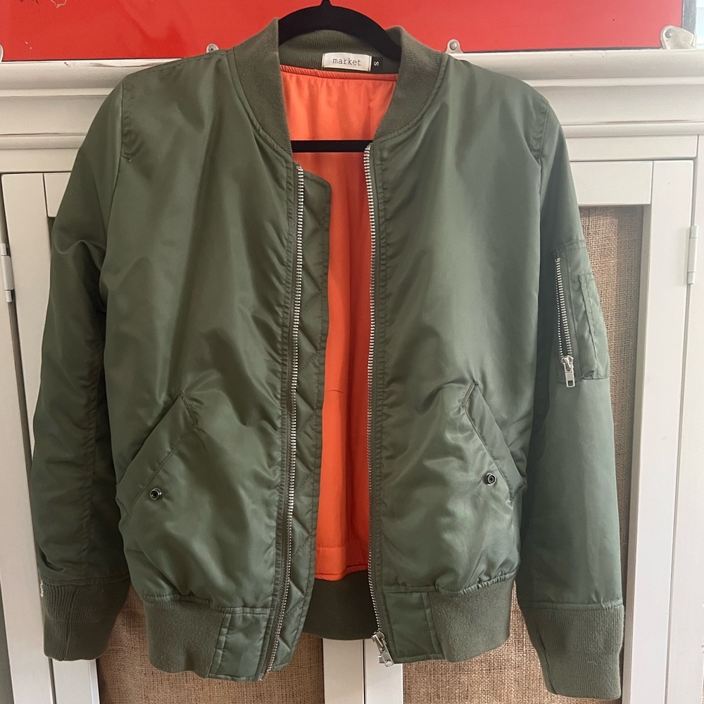 Khaki army green bomber jacket with orange interior lining, women’s S